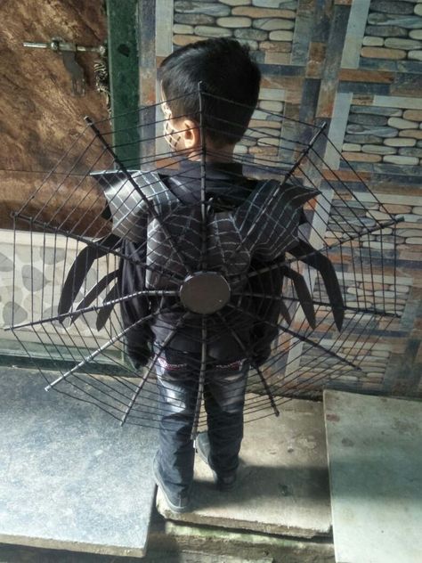 Diy Spider Costume, Indie Halloween, Fancy Dress Costumes Kids, Halloween Costumes 2022, Fancy Dress Competition, Competitions For Kids, Spider Costume, Blue Moon Photography, Superhero Masks