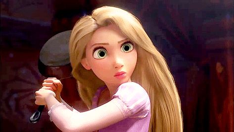 Rapunzel (Tangled) | A Definitive Ranking Of Disney Princesses We let her be our ruler because… She clearly went to the Kevin McAllister School of Defending Your Home From Random Strangers. She was less than royal because… How much you spending on Herbal Essences in a single week, girl? Rapunzel Pfp, Rapunzel Gif, Tangled 2010, Rapunzel Disney, Disney Gifs, Rapunzel Tangled, Princess Rapunzel, Frying Pans, Disney Rapunzel