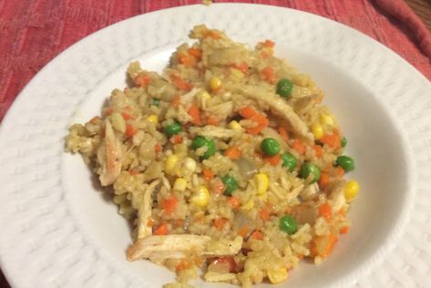 Marga's Honduran Recipes: Arroz con Pollo Hondureño - Honduran Style Chicken with Rice Honduran Rice, Honduras Recipes, Honduran Food, Coconut Chicken Recipe, Honduran Recipes, Pollo Recipe, Guatemalan Recipes, Chicken With Rice, Foreign Food