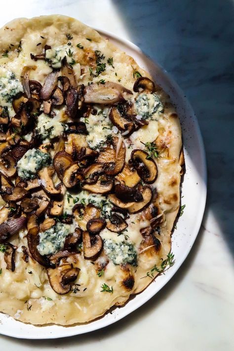 Earth Oven, Gorgonzola Pizza, Creamy Potato Salad, Mushroom Pizza, Gorgonzola Cheese, Yeast Bread Recipes, White Pizza, How To Cook Mushrooms, Grilled Pizza