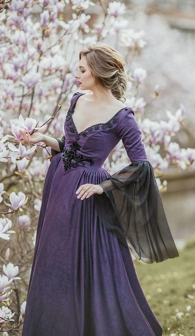 Purple Fantasy Dress, Medieval Ball Gown, Gown Aesthetic, Victorian Gown, Goddess Outfit, Witch Dress, Purple Gowns, Violet Dresses, Queen Costume