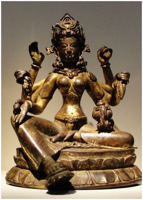 Buddhist Money Mantra Meaning - OM Vasudhare Svaha - Insight state Animal Totem Spirit Guides, Money Mantra, Flower Base, 17th Century Art, Quan Yin, Tibetan Art, Green Tara, Religious Icons, Buddhist Art