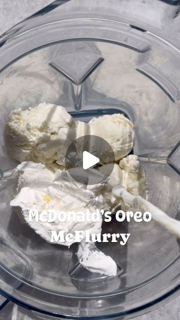 Chahinez tabet aoul on Instagram: "Join me in the kitchen as we whip up a homemade version of the classic McDonald’s Oreo McFlurry! Watch as we crush up Oreos, mix them into soft serve, and create a creamy, crunchy treat that’s perfect for any day.   Comment ‘OREO’ below, and I’ll send you the recipe so you can make it yourself at home. Get ready for a deliciously nostalgic experience!" Oreo Mcflurry Recipe, Oreo Mcflurry, Soft Serve, Sweet Desserts, Join Me, The Recipe, Oreo, The Kitchen, Dessert