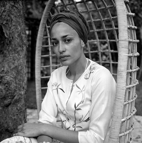 zadie smith, GC Zadie Smith, Woman Authors, Writers And Poets, White Teeth, Girl Crush, Role Models, A Black, Beauty Women, Style Icons