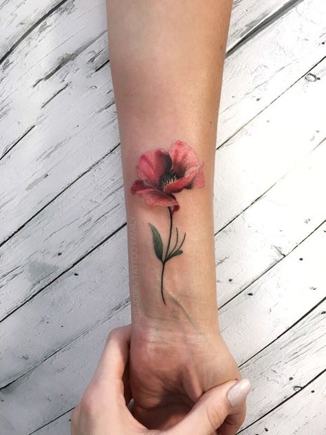 Colored Poppy Tattoo, Poppy Hand Tattoo, Poppy Flower Tattoo Color, Tattoos Horoscope, Realism Flower Tattoo, Poppy Tattoo Ideas, Anemone Tattoo, Watercolor Poppy Tattoo, Red Poppy Tattoo