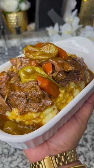 2.8K views · 142 reactions | Mississippi Pot Roast 🔥 #mississippipotroast #houstontx #houstontxfood #viralvideos | Must Bee Honey | Tevin Campbell · I'm Ready Houston Foodie, Beef Pot Roast, Mississippi Pot Roast, Bee Honey, Minced Meat, Sunday Roast, Sunday Dinner, Roast Beef, Pork Roast