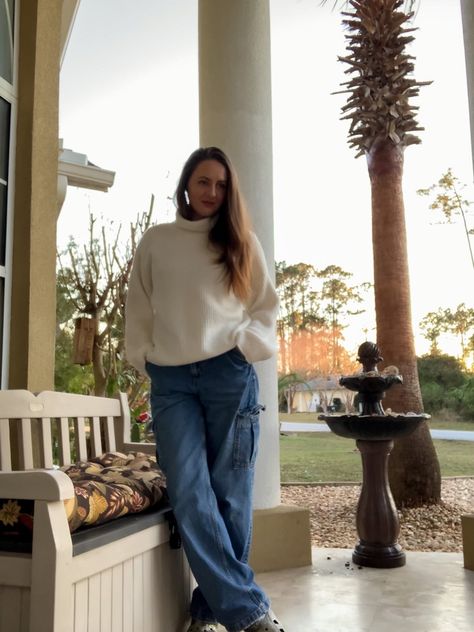 Style tip / total look cozy fuzzy cashmere knit sweaters for women seasonal sweaters baggy 90’s jeans for women clogs / crocs everyday style trendy outfits everyday style looks in style wear comfortable attire modern fashion Follow my shop @liliasb on the @shop.LTK app to shop this post and get my exclusive app-only content! #liketkit #LTKSeasonal #LTKshoecrush #LTKstyletip @shop.ltk https://liketk.it/3ZTeB Cozy Crocs Outfit, Fuzzy Crocs Outfit, Fuzzy Crocs, Clogs Crocs, Crocs Outfit, Outfits Everyday, Knit Sweaters, Style Looks, Total Look