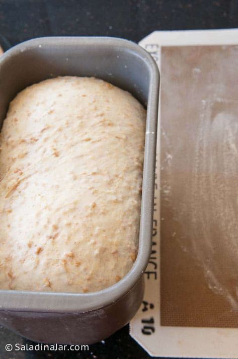 How to Make Wheat Berry Bread Using a Bread Machine Cracked Wheat Bread Recipe, Wheat Berry Bread Recipe, Wheat Berry Bread, Easy Whole Wheat Bread, Wheat Berry Recipes, Berry Bread, Bulgur Recipes, Whole Wheat Bread Recipe, Wheat Berry