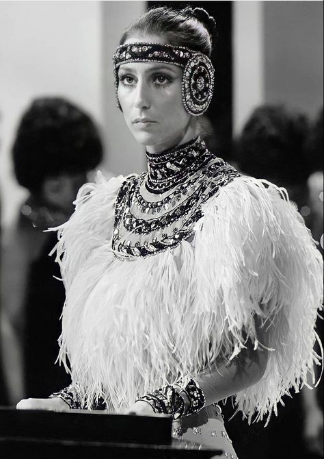 Cher Wig, Cher Bob Mackie, Cher Show, Cher Outfits, Cher Photos, Female Musicians, Bob Mackie, Couple Relationship, Vogue Magazine