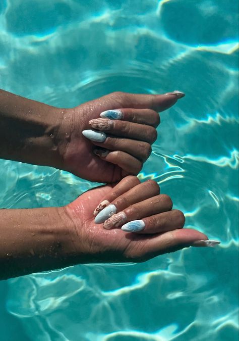 besched themed nails with 3D seashell design #summer #summernails #gelnails #nailart #beach #seashells #nails #aesthetic #pool #watercolor Seashells Nails, Pool Watercolor, Summer Beach Nails, Aesthetic Pool, Beach Seashells, Seashell Design, Themed Nails, Summer Nails Beach, Nails Aesthetic