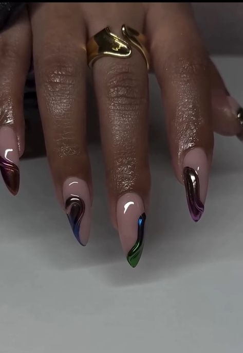 Nail Asthetic Idea, Pink Unique Nails, Almond Nails Chrome Designs, Creative Almond Nails, Nails With Line Art, Almond Abstract Nails, Vegas Inspired Nails, Purple Chrome Nails Design, Nail Design Ideas Simple