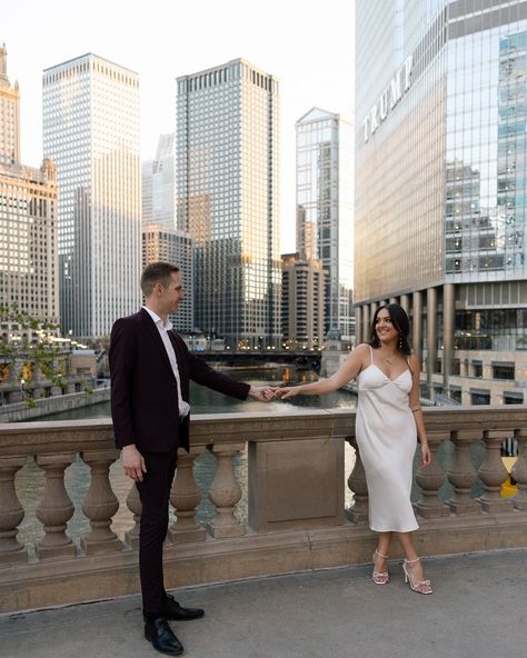 Chicago River Engagement Photos, Wrigley Building Chicago Engagement, Chicago Fall, Chicago Engagement Photos, Chicago Engagement, Chicago Photos, Wedding Engagement Photos, Chicago Wedding, Engagement Photoshoot