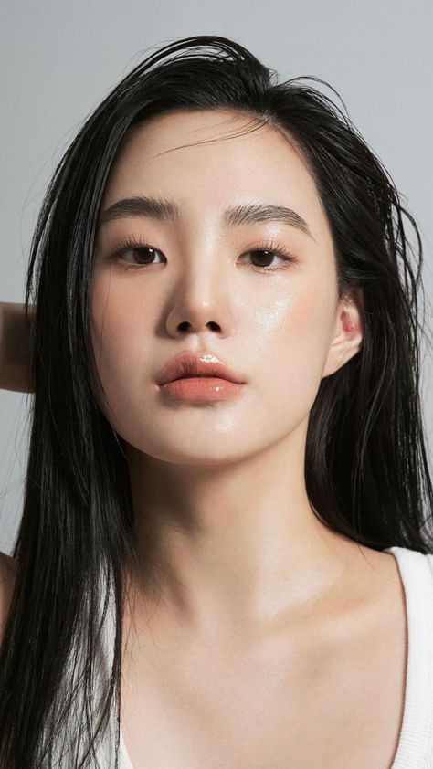 Light Makeup Looks, Music Instagram, Fresh Makeup, Minimal Makeup, Halloween This Year, Asian Eye Makeup, Beauty Shoot, Beauty Shots, Clean Makeup