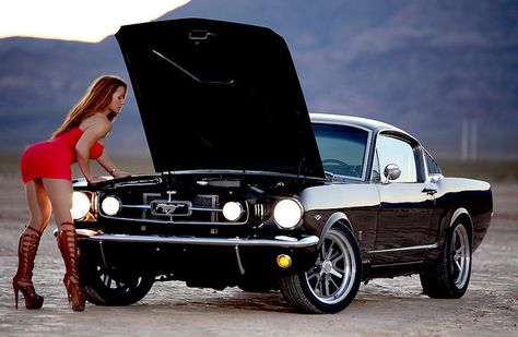 1965 Ford Mustang GT Fastback Pro-Touring | Flickr - Photo Sharing! Mustang Shelby Cobra, Mustang Girl, Pompe A Essence, Auto Retro, Ford Mustang Fastback, Porsche 914, Classic Mustang, Mustang Fastback, Ford Mustang Shelby