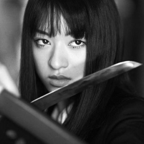 HOUSE OF BLUE LEAVES by futuradosmil Kill Bill Characters, Chiaki Kuriyama, Kill Bill Movie, Gogo Yubari, Kill Bill Vol 1, Movie Production, Haruhi Suzumiya, Kill Bill, Film Producer