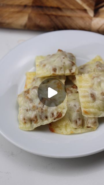 2 Ingredient Ravioli Bites, Ravioli Bites, Irick Wiggins, Famous Recipes, Keto Appetizers, Carb Snacks, Keto Lunch, Famous Recipe, Appetizer Bites