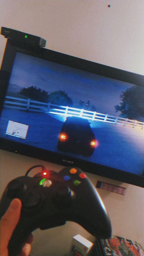 Xbox 360 Aesthetic, Console Wallpaper, Xbox Avatar, Xbox Aesthetic, Gaming Nostalgia, Game Station, Icons Random, Nostalgia 2000s, Amazon Account