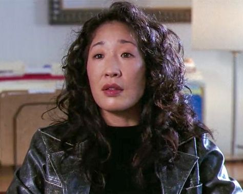 Sandra Oh Hair, Cristina Yang, Sandra Oh, Curly Hair, A Woman, Hair, Black