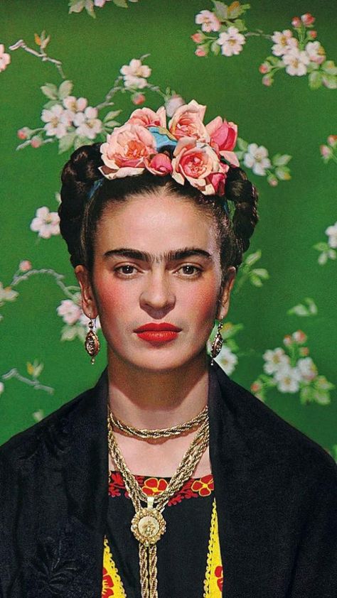 فريدا كاهلو, Nickolas Muray, Frida Kahlo Paintings, Frida Kahlo Portraits, Kahlo Paintings, Frida Art, 얼굴 드로잉, Frida Kahlo Art, Flowers In Her Hair