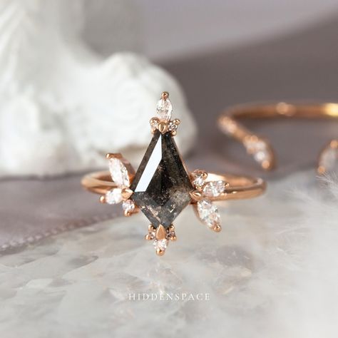 Justina – designed with asymmetrical marquise and round accents to break away from traditional forms 𝐃𝐞𝐬𝐢𝐠𝐧𝐞𝐝 𝐟𝐨𝐫 𝐭𝐡𝐞 𝐌𝐨𝐝𝐞𝐫𝐧 𝐌𝐮𝐬𝐞 #hiddenspacejewelry #birds #birdsofafeather #saltandpepperdiamondring #weddingrings #uniqueengagementring #wings #marquisediamonds #artdeco #thegreatgatsby Modern Muse, Marquise Ring, Unique Makeup, Modern Art Deco, Form Design, The Great Gatsby, Salt And Pepper Diamond, Perfectly Imperfect, Unique Engagement Rings