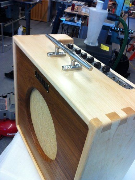 New Cabinet for 1950's Guild Guitar Amp Diy Guitar Amp Cabinet, Guitar Amp Cabinet, Musician Life, Guild Guitars, Amp Settings, Diy Guitar Amp, Speaker Cab, Hammered Dulcimer, Diy Guitar