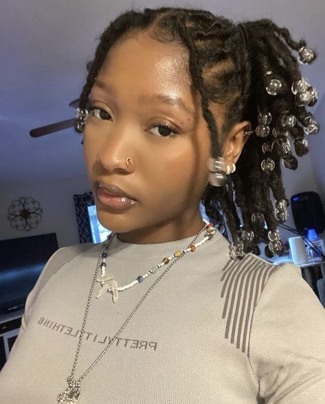 Locs With Beads, Short Dread Styles, Short Dreadlocks Styles, Short Dreads, Short Locs, Beautiful Dreadlocks, Short Locs Hairstyles, Starter Locs, Dyed Hair Inspiration