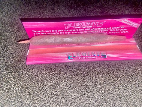 Pink rolling papers Burnt Paper, Rolling Paper, Sugar Paper, Natural Sugar, Pink Paper, Gum, Pink