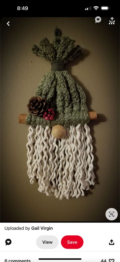 Crafts Using Wooden Rings, Tide Pods Container Crafts Ideas, Yarn Christmas Crafts, Craft Night Ideas Ladies, Macrame Holiday, Crochet Wall Art, Christmas Decorations Diy Crafts, Handmade Christmas Crafts, String Art Diy