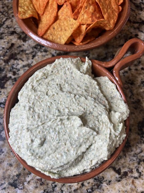 Avocado Jalapeño Dip | Provecho Cardi B Jalapeño Dip, Avocado Jalapeño Dip, Cardi B Dip, Avocado Jalapeno Dip, Latina Kitchen, Creamy Avocado Dip, Catering Recipes, Jalapeño Dip, Food Influencer