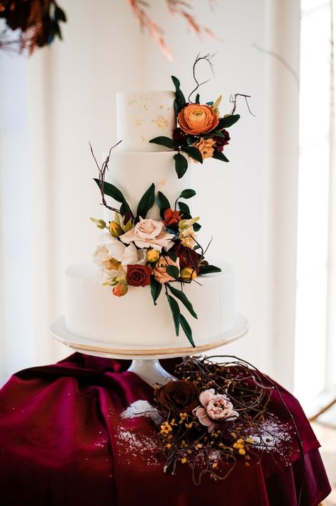 Modern Romantic Wedding Cake, Moody Wedding Cake, Witchy Wedding, Wedding Questionnaire, Nz Wedding, February Wedding, Kauai Wedding, Floral Wedding Cake, Winter Wedding Cake