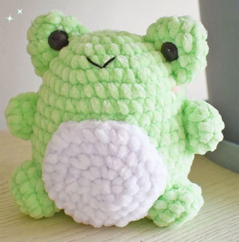 9 Crochet a Frog Patterns - Cute Amigurumi - A More Crafty Life Chunky Frog Crochet, Plushies Tutorial, Toys Quotes, Yarn Animals, Crochet Plushies, Toys Ideas, Easy Crochet Animals, Crochet Animal Amigurumi, Crochet Frog