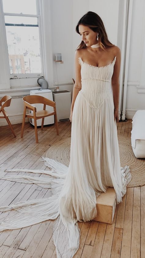 Cinq Bridal, Eva Lendel, Modern Wedding Dresses, Dream Wedding Ideas Dresses, Denver Wedding, Engagement Dresses, Modern Wedding Dress, Head Over Heels, Wedding Mood