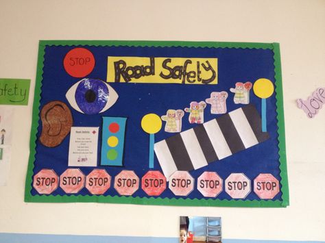 Road safety week classroom display Road Safety Week, Rights Respecting Schools, Kids Craft Ideas, Safety Week, Classroom Display, Circle Time, Year 3, Road Safety, Classroom Displays