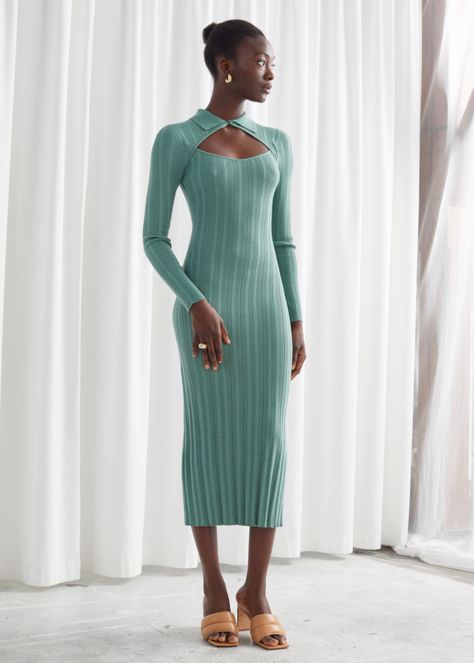 Fitted Cut Out Midi Rib Dress - Green - Midi dresses - & Other Stories Feeling Uncomfortable, Rib Dress, Ribbed Dress, Fall Capsule Wardrobe, Popular Dresses, Maxi Robes, Ribbed Dresses, Green Midi Dress, Long Sleeve Midi