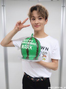 NCT_OFFICIAL_JP (@NCT_OFFICIAL_JP) / Twitter Happy Birthday Mark, Cute Watermelon, Nct Mark, Happy Birthday Meme, Haircut Designs, Creative Activities For Kids, Mark Nct, Mark Lee, Nct 127