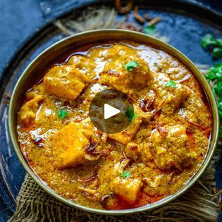 Mughlai Paneer Korma | Paneer Korma is a Mughlai style Paneer dish where paneer cubes are cooked in a rich onion based gravy. This Indian curry is rich and creamy and goes well... | By WhiskaffairFacebook Mughlai Paneer, Paneer Korma, Paneer Dish, Paneer Dishes, Indian Curry, Paneer, Gravy, Quick Saves