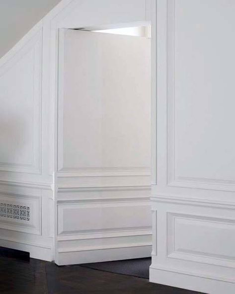 Top 50 Best Hidden Door Ideas - Secret Room Entrance Designs Dold Dörr, Skjulte Rum, Wainscoting Bathroom, Georgian Style Homes, Wainscoting Styles, Mini Loft, Hidden Spaces, Wainscoting Panels, Georgian Architecture