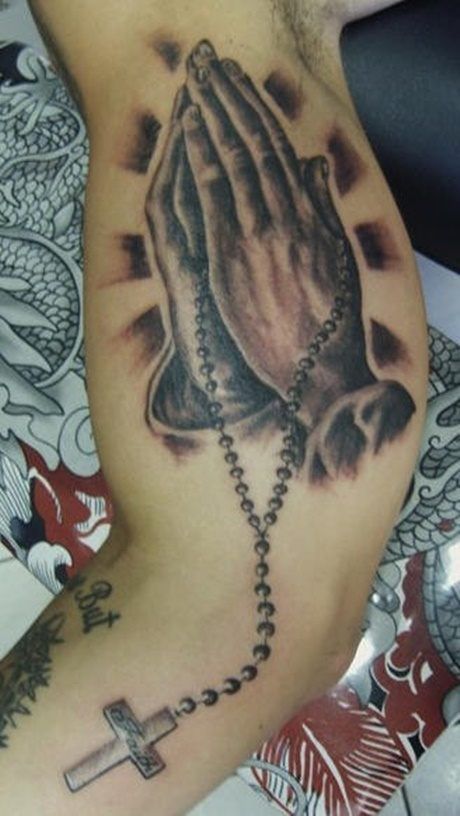 Tattoo Praying Hands, Rosary Beads Tattoo, Beads Tattoo, Praying Hands With Rosary, Rosemary Tattoo, Rosary Tattoos, Rosary Bead Tattoo, Rosary Tattoo, Cross Tattoos For Women