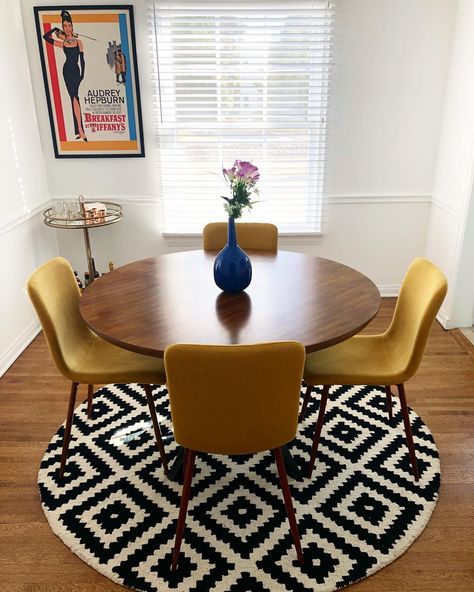 Mustard Dining Chairs Wood Table, Dining Room Yellow Chairs, Yellow Kitchen Chairs, Mustard Yellow Dining Chairs, Mustard Dining Chairs, Yellow Chairs Dining, Mustard Yellow Dining Room, Yellow Rooms, Mustard Chair