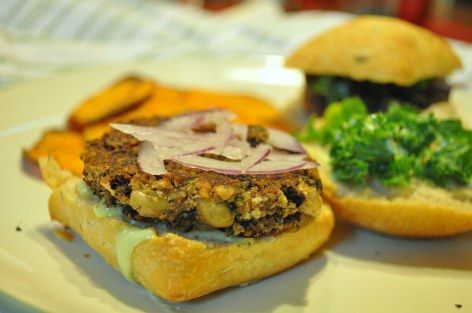 What to do with those leftover black-eyed peas, Make these delicious veggie burger sliders Whats For Supper Tonight, Black Eye Pea, Blackeye Peas, Homemade Veggie Burgers, Blackeyed Peas, Black Eyed Pea, Burger Sliders, Meatless Main Dishes, Bean Burger