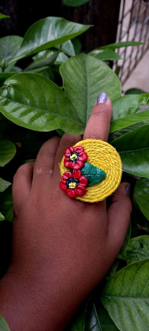 Fabric Finger Ring, Clay Finger Ring, Fabric Neckpiece, Junk Jewellery, Diy Tassel Earrings, Earrings Fabric, Diy Earrings Easy, Diy Jewellery Designs, Diy Fabric Jewellery