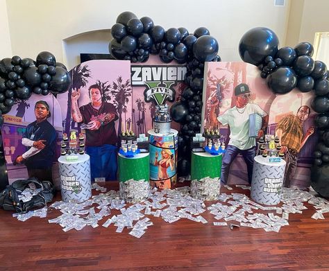 Gta Themed Party, Call Of Duty Balloon Garland, Grand Theft Auto Party Ideas, Gta Birthday Party Ideas, Gta Birthday Party, Rock Star Balloon Garland, Grand Theft Auto Cake, Birthday Theme Decoration, Round Arch