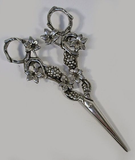 Aesthetic Scissors, Gothic Scissors, Pretty Knives, Salon Suites, Cool Swords, Sharp Objects, Prop Design, Tatting, Fairy Tales