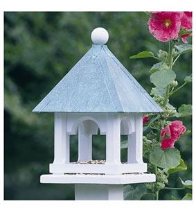 Birdhouse Garden, Backyard Birds Feeders, Bird Feeder Plans, Squirrel Proof Bird Feeders, Window Bird Feeder, Bird Tables, Copper Roof, Bird Boxes, Farm Design