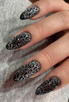 Black Manicure Aesthetic, Black And White Leopard Nails, Snow Leopard Nails, Black Velvet Nails, Leopard Print Nails Black, Black Nails With Gems, Stars On Nails, Black Cat Eye Nails, Nails Las Vegas