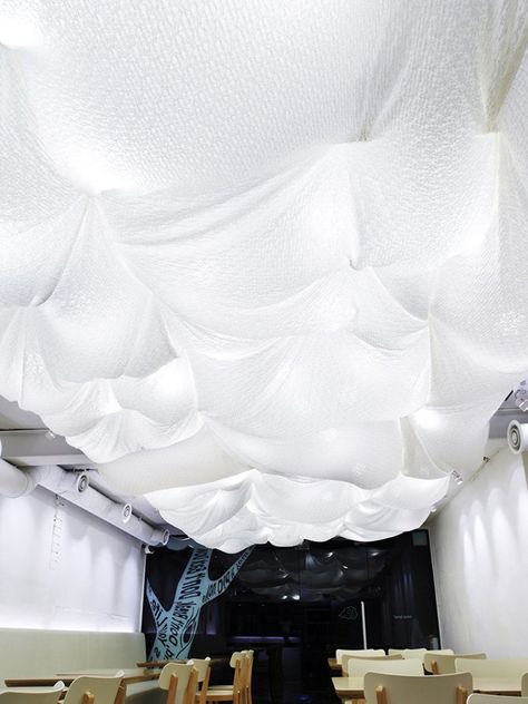 Ho-Hum restaurant by M4 Seoul 06 Cloud Ceiling, Ceiling Draping, White Temple, Ceiling Installation, Public Places, Hotel Interiors, Bar Design Restaurant, Retail Design Blog, Design Del Prodotto