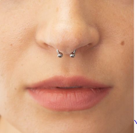 14g Septum Piercing, Nose Peicerings Septum, Nose And Septum Piercing Together, Subtle Septum Piercing, Tiny Septum Piercing, Tiny Septum Ring, Septum Sizes, Small Septum, Bijoux Piercing Septum