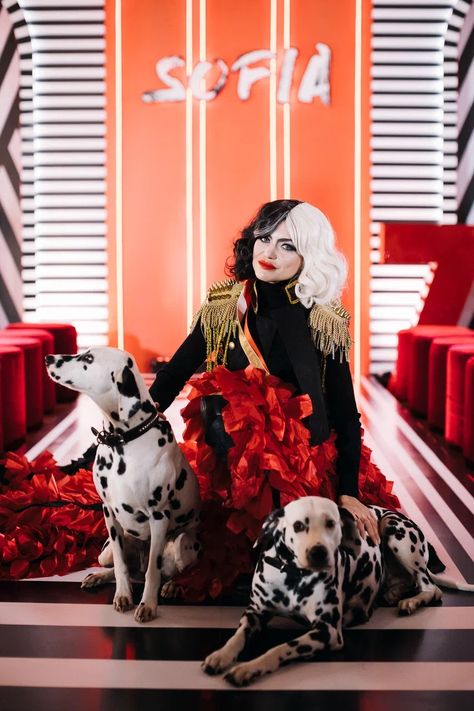 101 Dalmatian Birthday Party, Cruella Birthday Party, Cruella Party, Theme Photoshoot, Food Project, Cruella Deville, Party Inspo, Food Projects, 101 Dalmatians