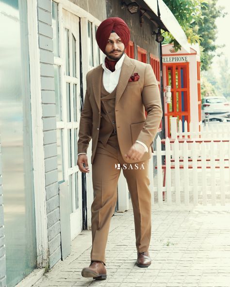 Coat Pant For Men Suits Wedding Punjabi, Pant Coat For Men Wedding Sardar, Pant Coat For Men, Coat Pant For Men Suits Wedding, Coat Pant For Men, Sardar Fashion, Men Suits Wedding, Stylish Mens Suits, Pakistani Women