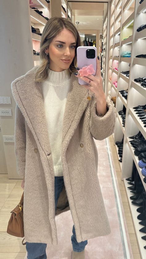 Chiara Ferragni - IG Story January 5, 2024 Chiara Ferragni Outfits, Chiara Ferragni Style, Ig Story, Winter Outfits, Winter Fashion